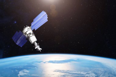 Araştırma, araştırma, atmosferde gözlem. Dünya 'nın üzerindeki uydu hava durumu parametrelerini ölçüyor. Bu görüntünün elementleri NASA tarafından desteklenmektedir