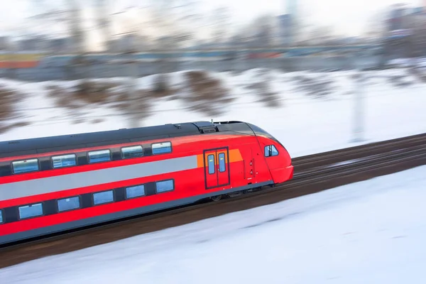 Comboio Expresso Dois Andares Alta Velocidade Chega Uma Estação Cidade — Fotografia de Stock