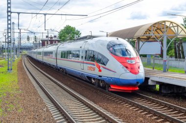 Sapsan banliyö treni. Rusya, Saint-Petersburg, 27 Ağustos 2017