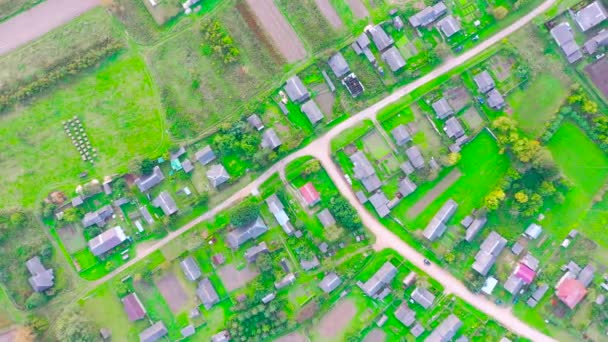 Prachtig Groen Dorpje Van Boven Onverharde Wegen Straten Moestuinen Omgeploegde — Stockvideo