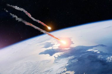 Meteorit Dünya 'nın atmosferine giriyor ve patlıyor. Parçalar duman bulutuyla yanıyor. Bu görüntünün elementleri NASA tarafından desteklenmektedir