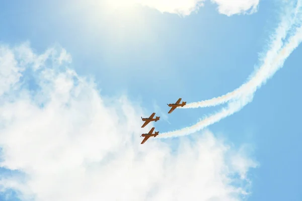 Пілотована Команда Плавно Літає Турбогвинтових Легких Літаках Повітрі — стокове фото