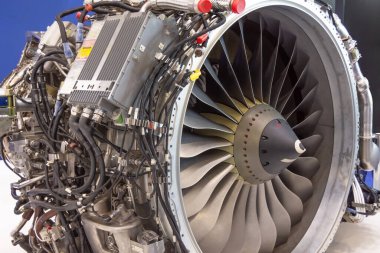Uçak motoru türbini pervaneleri turbo pervane, kaput tüpü hava ve yakıt ikmal sistemini açın