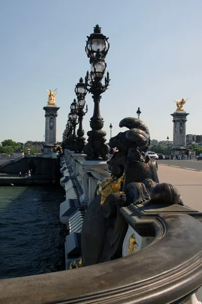 Pont alexandre 3 en París, Francia — Foto de Stock