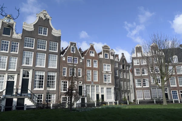 Begijnhof aan de Singel in Amsterdam Nederland — Stockfoto