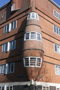 Gemi Amsterdamse okul mimarisi