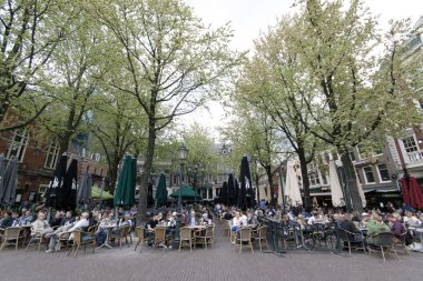Leidseplein Amsterdam merkezi bir meydanda olduğunu 