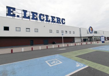 Leclerc Fransız bir süpermarkete benzer