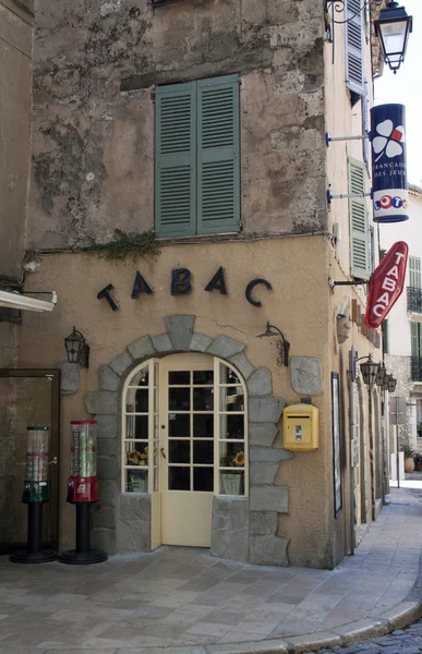 French bar tabac shop à Avignon — Photo