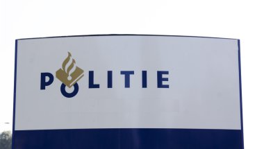 Amsterdam'da Hollanda polis işareti 