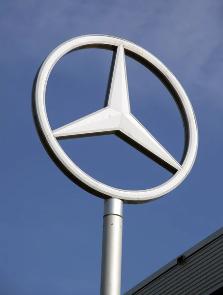Mercedes benz auto 's — Stockfoto