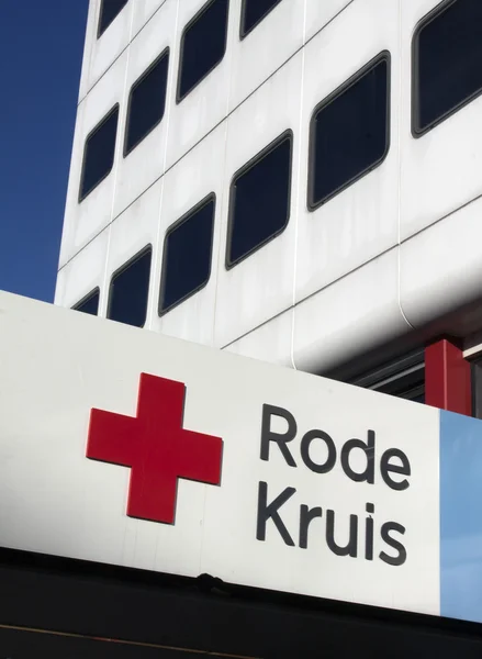Rode Kruis gebouw in Den Haag, Nederland — Stockfoto