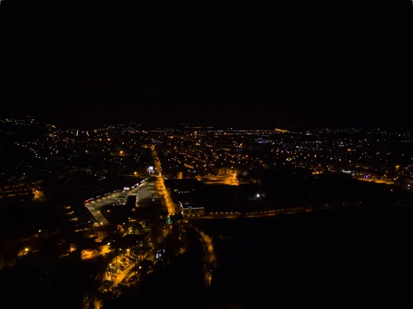 Cidade à noite de Drone — Fotografia de Stock