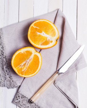 Yarım Mandarin ahşap tabl narenciye