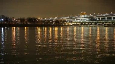 Akşam nehir kış City