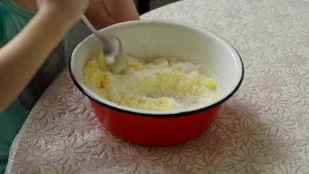 Bolo de cozinha — Vídeo de Stock