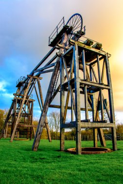 Brinsley Headstocks