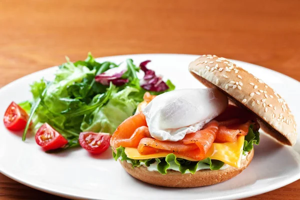 Hamburger Red Fish Cheese White Plate Vegetable Salad — Stock Photo, Image