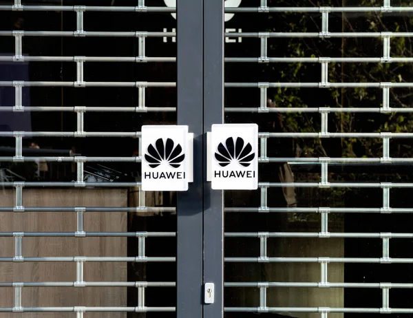 Rotterdam Niderlandy Logo Firmy Huawei Huawei Technologies Jest Chińskim Międzynarodowym — Zdjęcie stockowe