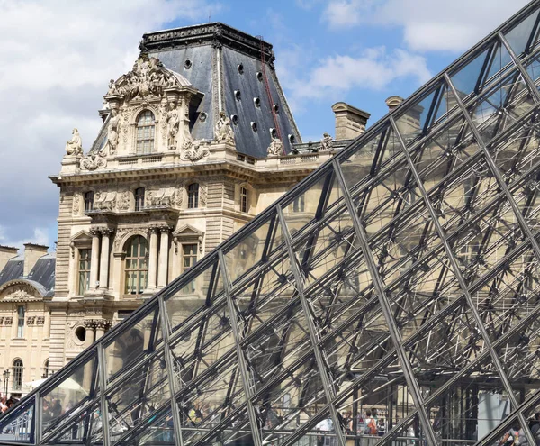 París Francia Museo Del Louvre Uno Los Museos Más Grandes —  Fotos de Stock