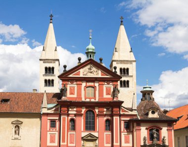 Prag Şatosu, Prag, Çek Cumhuriyeti 'ndeki en eski kilise binası olan St. George Bazilikası. Bina şu anda Prag' daki Ulusal Galeri Bohem Sanat Koleksiyonuna ev sahipliği yapıyor..