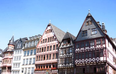 Frankfurt Almanya 'daki eski kasaba meydanı Romerberg