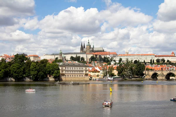 Praga Capital Maior Cidade República Tcheca Décima Quarta Maior Cidade — Fotografia de Stock