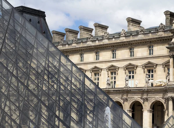 Parijs Frankrijk Het Louvre Museum Een Van Werelds Grootste Musea — Stockfoto