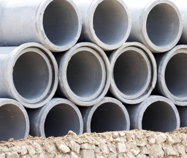 Beton drenaj boruları istiflendi