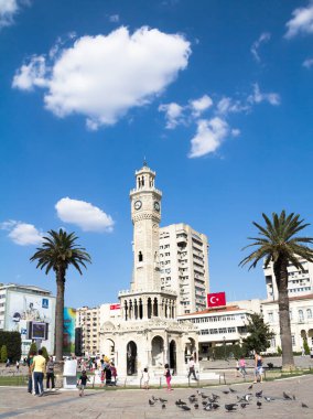 Tarihi İzmir Saat Kulesi