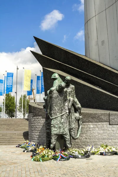Rotterdam Netherlands May National Merchant Marine Monument Bow Monument Symbolizes — Stock Photo, Image
