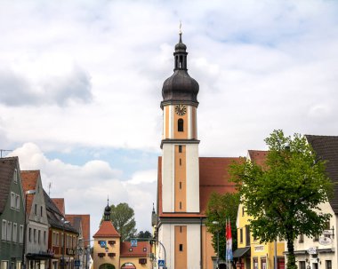 Allersberg / GERMANY - 1 Mayıs 2019: Alman kasabasının geleneksel evleri, Allersberg, Bavyera