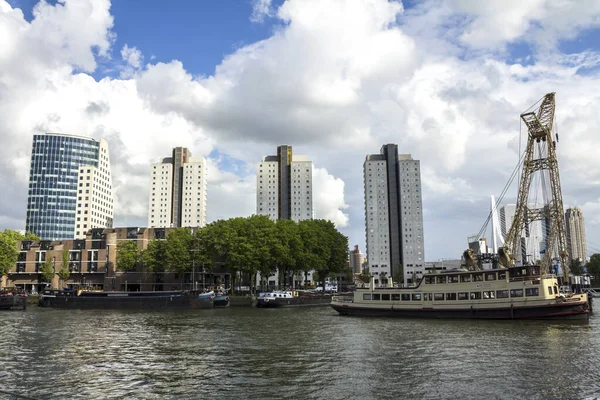 Rotterdam Niderlandy Widok Port Leuvehaven Centrum Rotterdamu Znajduje Się Centrum — Zdjęcie stockowe