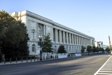 Cannon House Office Building, 1908 yılında tamamlanan ve adını eski Joseph Gurney Cannon 'dan alan Washington DC' deki en eski kongre binasıdır.
