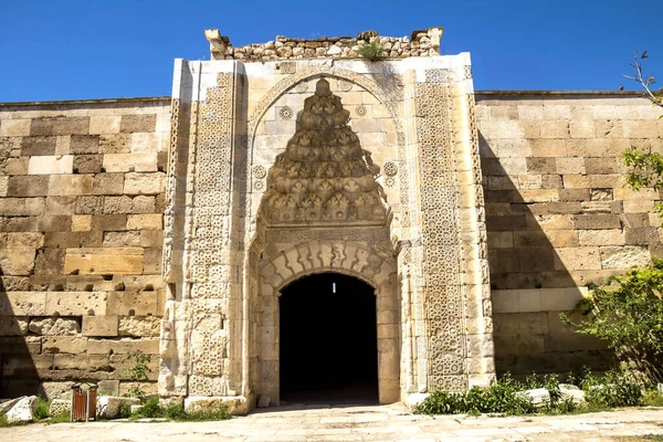 Caravanserai Sultanhani是苏丹阿拉丁 凯库巴特在1229年建造的 在通往Konya Aksaray的路上 这是塞尔柱时代丝绸之路的一个重要地点 — 图库照片