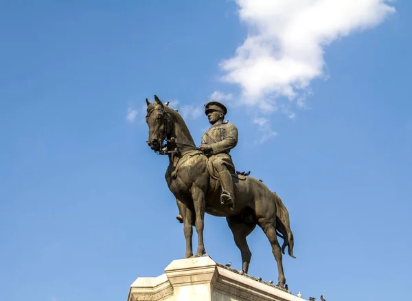 Atatürk Heykeli Ulus Ankara Türkiye Çağdaş Türkiye Nin Ulusal Bayrakları — Stok fotoğraf