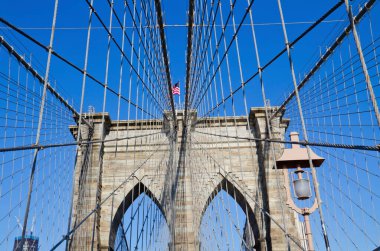 Brooklyn Köprüsü, Aşağı Manhattan