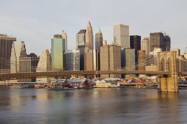 Güneşli bir sabahta Manhattan, New York, ABD