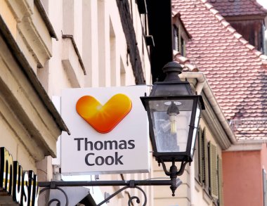 Thomas Cook 'un yerel bir ana cadde seyahat acentesi. Thomas Cook Group plc, Londra Borsası 'nda yer alan bir İngiliz küresel seyahat şirketidir..