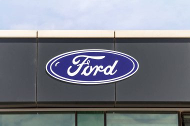 Ankara, Türkiye: Ford bayiliği tabelası, Ford ABD merkezli en büyük ikinci otomobil üreticisi