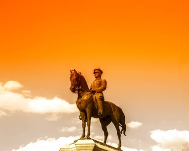 Çağdaş Türkiye 'nin kurucusu Atatürk Heykeli, başkent Ankara, Ulus Meydanı