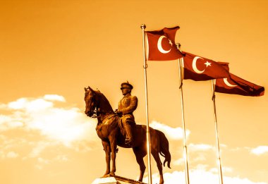 Çağdaş Türkiye 'nin kurucusu Atatürk Heykeli, başkent Ankara, Ulus Meydanı