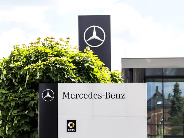 Nurnberg Duitsland Autodealer Mercedes Benz Mercedes Benz Een Duitse Autofabrikant — Stockfoto