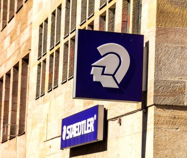 Nurnberg, Almanya: Almanya 'nın en eski sanayi şirketlerinden biri olan STAEDTLER, Nuremberg kalem üreticilerinin büyük geleneğinden yararlanıyor
