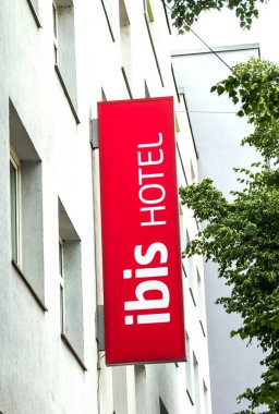 Nurnberg, Almanya 'nın Ibis oteli, Accor' a ait 40 ülkede 900 ucuz oteli bulunan uluslararası bir markadır. 900. otel Ocak 2011 'de açıldı.