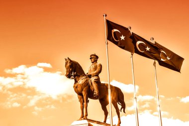 Çağdaş Türkiye 'nin kurucusu Atatürk Heykeli, başkent Ankara, Ulus Meydanı