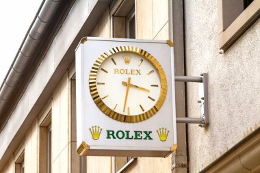 Erlangen, Almanya, Rolex logosu. Rolex yüksek kaliteli, lüks kol saati üreticisi. Ticari marka 1908 yılında İsviçre 'de kaydedildi.