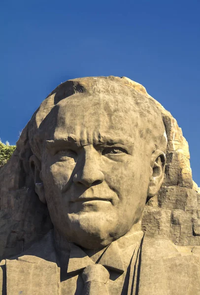 Estatua Ataturk Fundador Turquía Moderna Buca — Foto de Stock