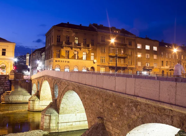 Latin Híd Szarajevóban Bosznia Hercegovina Fővárosában Alkonyatkor — Stock Fotó