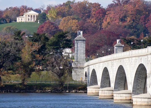 Washington Ponte Memorial Rio Potomac — Fotografia de Stock